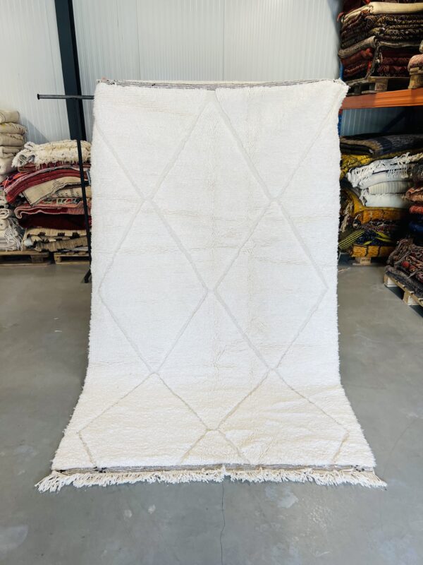 Modern Beni Ouarain 248 x 156
