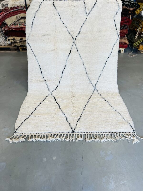 Modern Beni Ouarain 250 x 147
