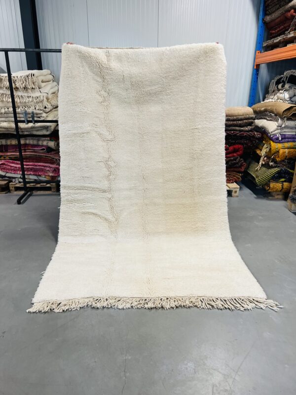 Modern Beni Ouarain 253 x 158