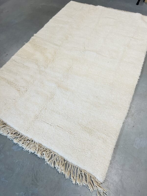 Modern Beni Ouarain 253 x 158