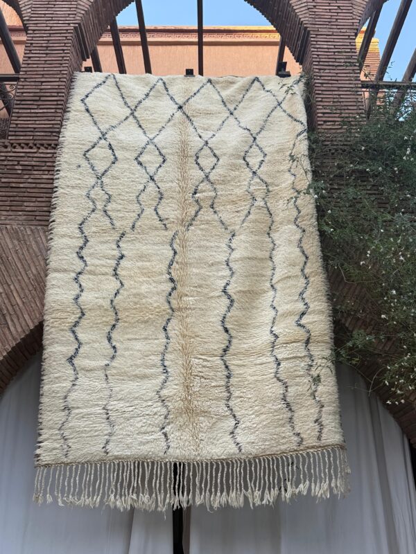 Vintage Beni Ouarain Rug 330 x 207