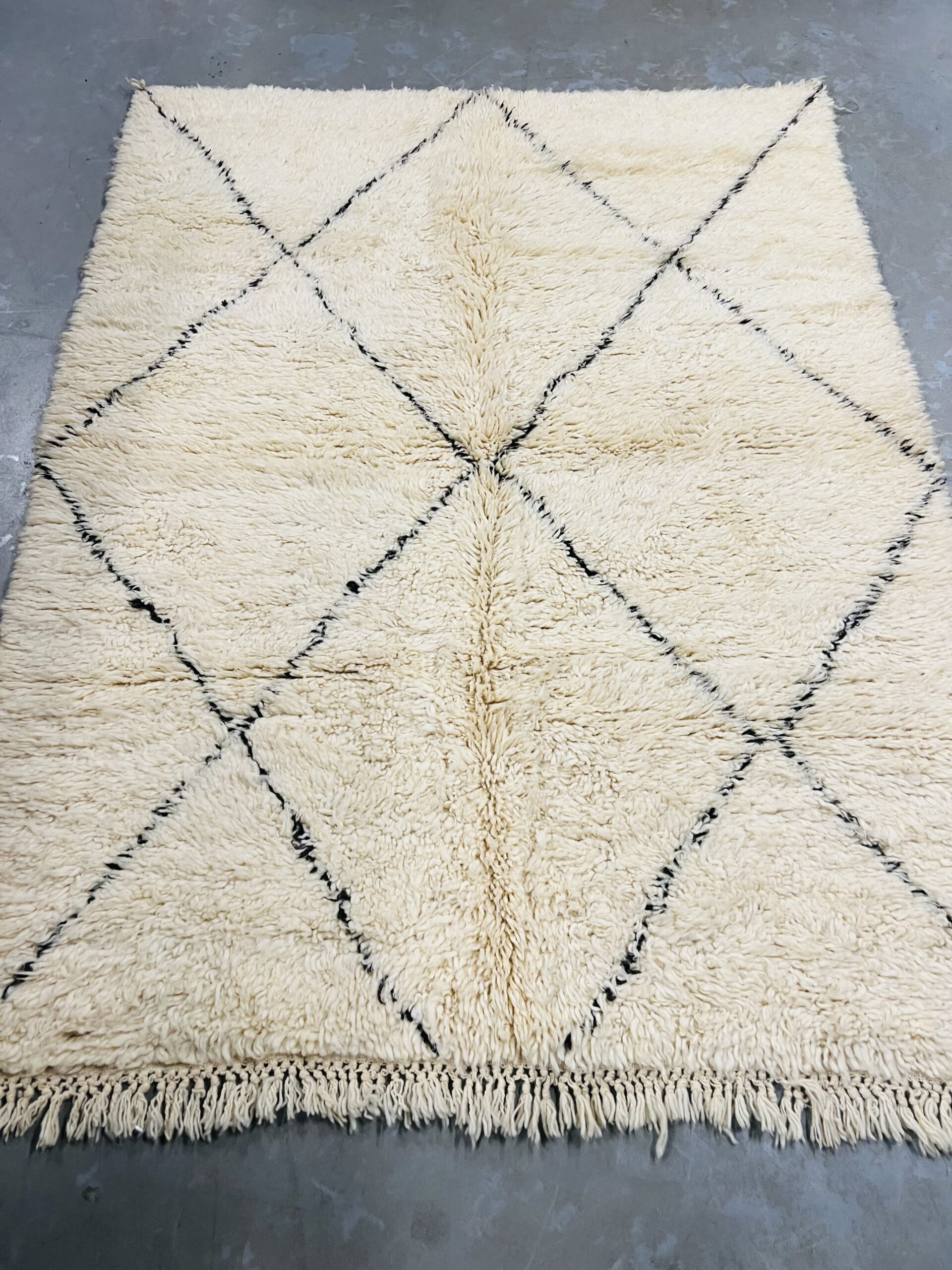 Authentic Beni Ouarain Rug 203 x 156 - Image 4